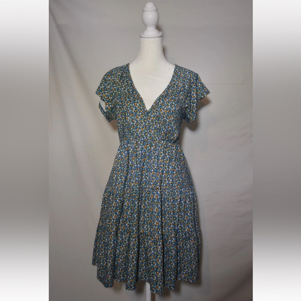 Urban Outfitters Sz Small Blue Floral Tiered V-Neck Casual Dress